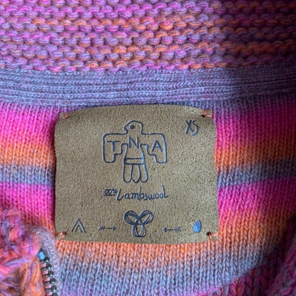 TNA lambs wool Sweater - Picture 4 of 7